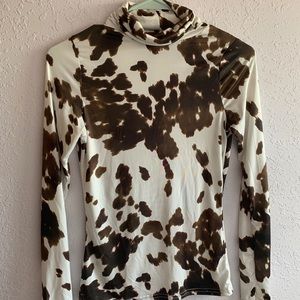 Boohoo Cow print shirt